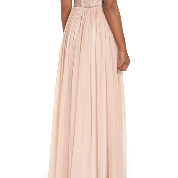 NWT Adrianna Papell Leaf Motif Beaded Tulle Gown - Picture 4 of 11